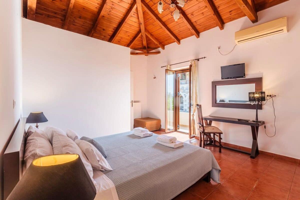 Mani'S Aura Seaside-Spacious Summer Retreat Kotronion  Exterior foto